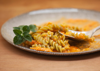 Pea paste in pepper sauce