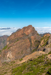 Obraz premium Wanderer auf dem Pico do Arieiro, Madeira