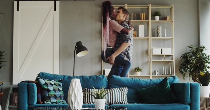 Adult Man Danicng With Woman And Keep Her Oh Hands