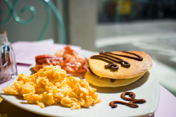 Pancake , Bacon , english breakfast