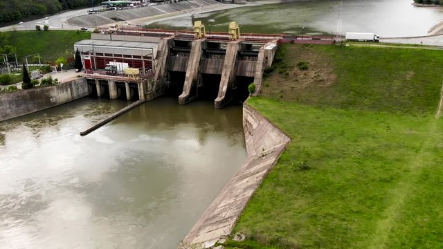 Video from the drone, with an accumulation dam from Ramnicu Valcea, Olt Valley, near the ruins of the Romanian fortress called Arutela.