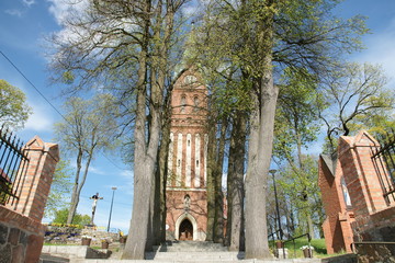 Fototapeta na wymiar Sanktuarium Maryjne w Gietrzwałdzie