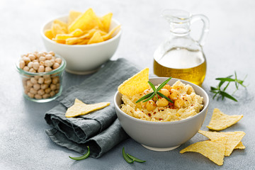 Homemade chickpea hummus with chips