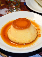 Hafiz Mustafa shop in Istanbul, cream brulee, rice puddings, cakes, teas, kunefe, knafeh desserts