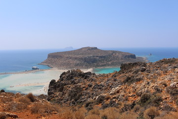 Fototapeta na wymiar A beautiful view of blue Balos lagoon and beach in Crete Island, Greece.