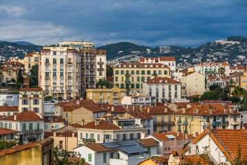 Fototapeta na wymiar view of the city of Cannes 