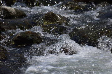 小川 (Stream)