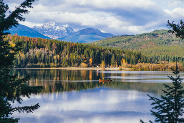 Fototapeta premium Canoe on Pyramid Lake, Canada