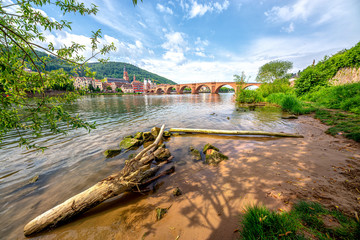 Alte Br&uuml;cke Heidelberg mit Sandstrand
