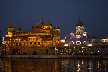 Fototapeta premium The Harmindar Sahib, also known as Golden Temple Amritsar 