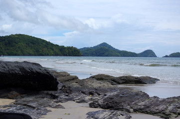 Fototapeta na wymiar plage de Pantai Tengah sur l'île de Lagkawi, Malaisie