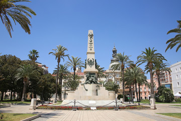 Obraz premium The monument to the Heroes of Cavite and Santiago de Cuba, commemorating the Spaniards who died in the Spanish-American War , located in the port of the Spanish city ​​of Cartagena, Murcia, Spain.