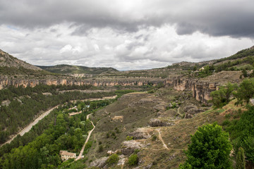 Fototapeta na wymiar Cuenca. Paisajes y vistas de la ciudad de Cuenca