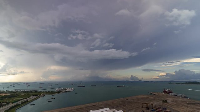  Time lapse video of Heavy rain shower cloud at the ocean