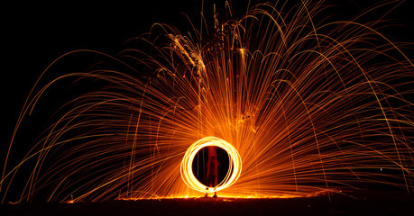 Fototapeta Koło ognia z waty stalowej obraz