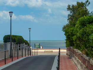 Obraz premium Road to the sea, Soulac-sur-Mer, France