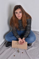 Jeune femme sans domicile fixe
