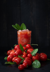 fresh tomato juice and tomatoes