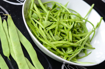 Collection of photographs cooking green beans.