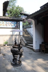 Urne à encens d'un temple à Hangzhou, Chine