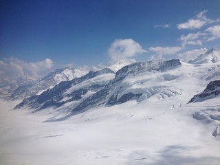 Obraz na płótnie Canvas Auf dem schneebedeckten Gipfel des Jungfrau Jochs im Berner Oberland in der Schweiz 2015
