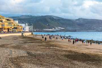 Las Palmas de gran Canaria, Islas Canarias, Spain. 05/09/2020: People walking at Canteras beach. Phase 1 of coronavirus deescalation.