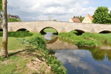 Fototapeta na wymiar Pleinfeld - Nepomuk-Brücke