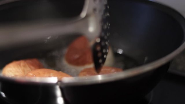Freidura casera de donuts
