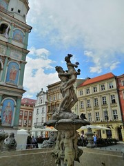 Fototapeta na wymiar Statue in Poznan