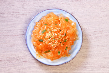 Wide green bean thread with spicy flavor     