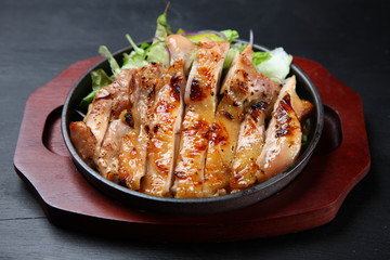 チキンのもろみ醤油焼き