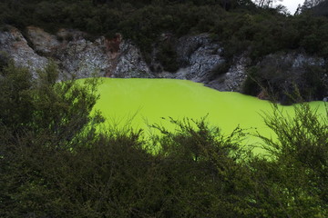 Green geothermal lake