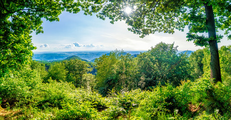 Fototapeta premium Blick über das Siebengebirge, Rhein und Drachenfelser Ländchen in die Eifel