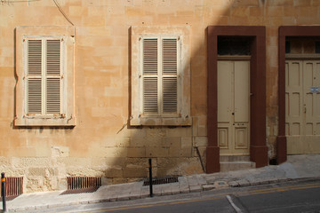 Fototapeta na wymiar house in valletta in malta