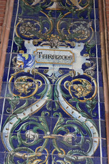 Azulejo sobre la ciudad de Tarazona en la plaza de España de Sevilla 