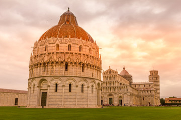 Baptistery, Cathedral and Leaning Tower in the Piazza dei Miracoli (Square of Miracles), Pisa, Tuscany, Italy