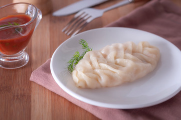  A delicious, diet dish. Steam dumplings.