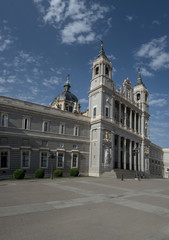 Fototapeta na wymiar royal palace grandiose palace capital city madrid