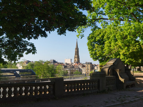 Cityscape in Metz from Jardin Boufflers