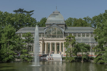 Fototapeta na wymiar cristal palace in biggest park of madrid capital city