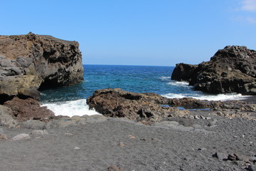 Fototapeta na wymiar Costa volcánica en La Palma