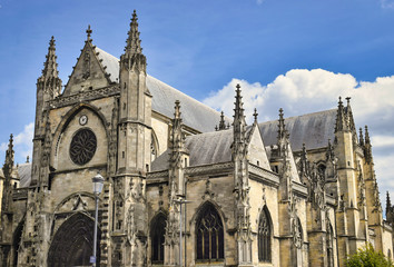 Basilica de Saint Michael en Burdeos