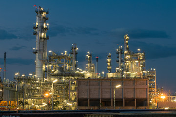 Fototapeta na wymiar Oil Refinery factory in evening, Petroleum, petrochemical plant