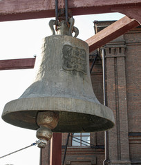 Obraz premium the removed Church bell is under restoration