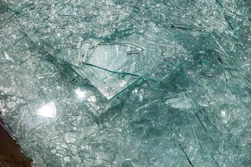 Altglas im recycling Container