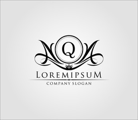 Letter Q Luxury Boutique Logo, Heraldic Vintage Badge Design.