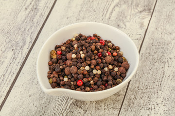 Peppercorn heap in the bowl