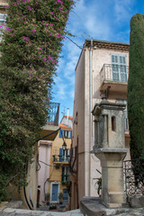 Fototapeta na wymiar Old beautiful street in South France city
