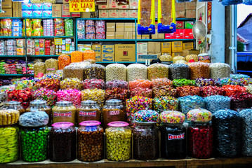 Fototapeta na wymiar turkish sweets in the market