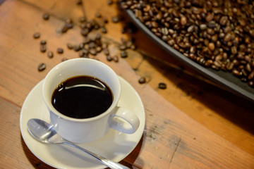 コーヒーと焙煎（ロースト）した豆